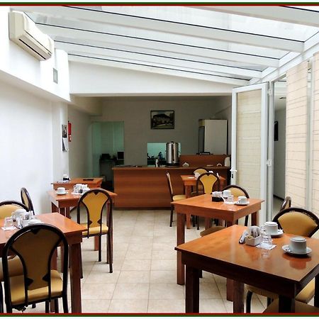 Hotel Euskadi Rosario Luaran gambar